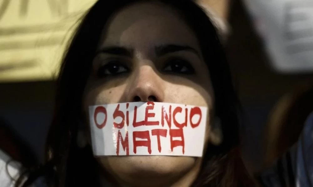 Βραζιλία: Στο "φως" έκθεση που σοκάρει-Ένας βιασμός γυναίκας κάθε δέκα λεπτά το 2021